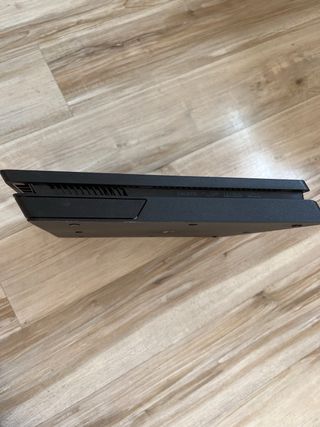 PS4 Slim 500GB - PlayStation 4