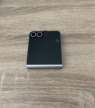 Samsung Galaxy A Flip 6 - 256GB - Prata