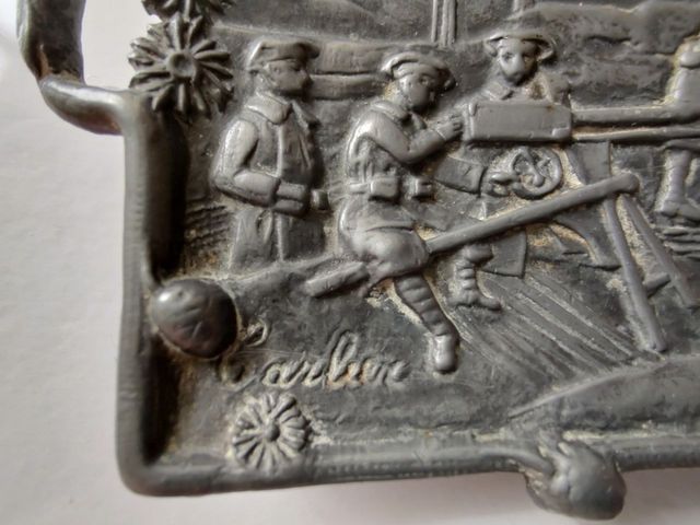 Bandeja militar francesa: 'En Alsace'