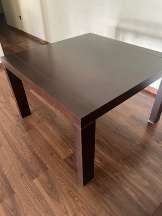 Mesa extensible marrón madera