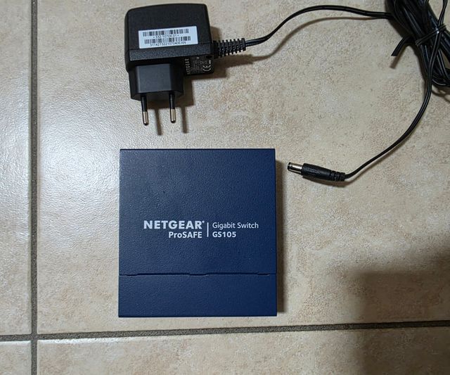 Switch Netgear ProSafe GS105 Gigabit