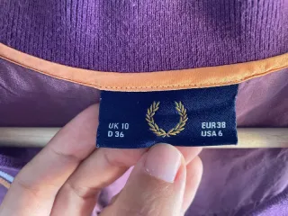 Top Fred Perry morado