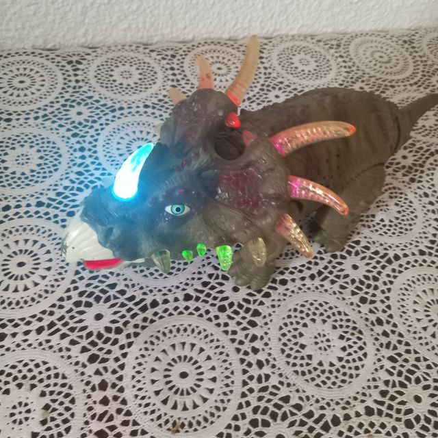 Dinosaurio con Luces 