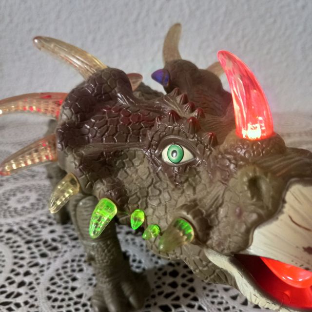 Dinosaurio con Luces 