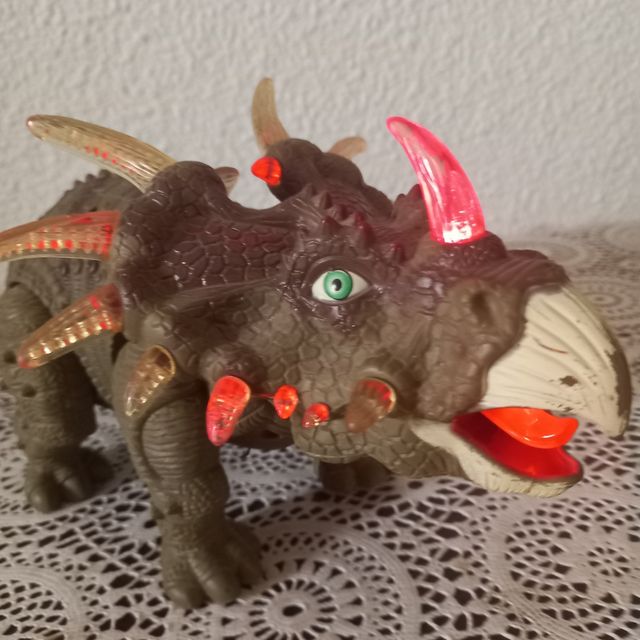 Dinosaurio con Luces 