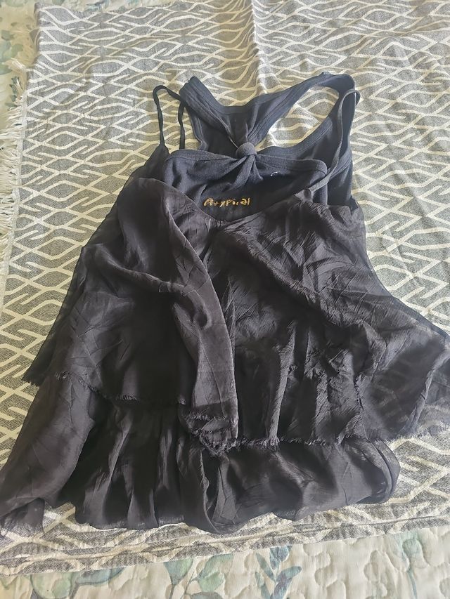 Camiseta negra Desigual - M 2 piezas