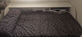 Cama nido con estantería (no incluye colchón)