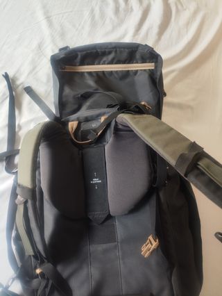 Mochila FORCLAZ trekking 60L