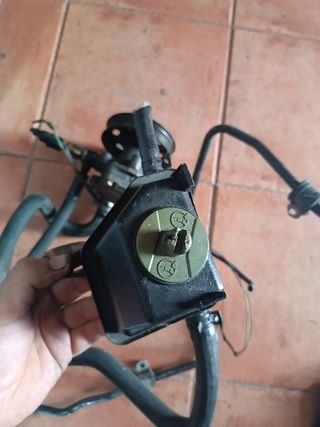 Bomba dirección asistida 1.8T