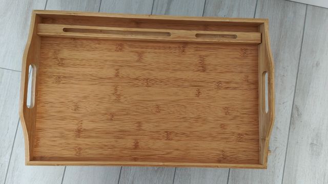 Vassoio con gambe in bambù