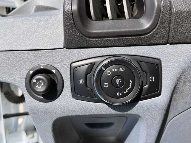 Ford Transit Volquete 130CV