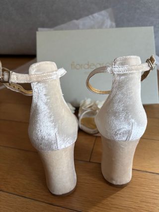 Sandalias Flor de Asoka Novia - Blanco perlado
