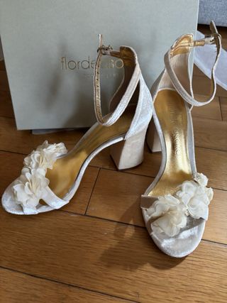 Sandalias Flor de Asoka Novia - Blanco perlado