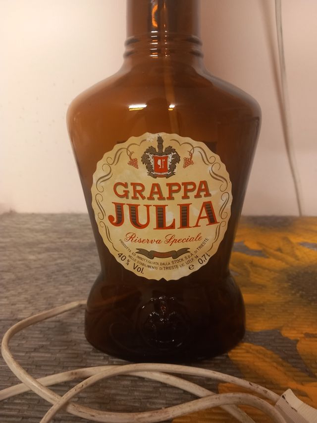 Lampada artigianale bottiglia Grappa