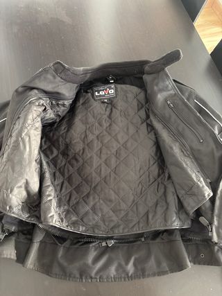 Chaqueta moto negra c/protecciones