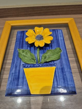 Cuadro Cerámica Flor Amarilla