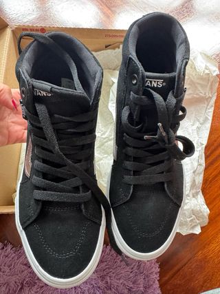 Vans Sk8-Hi negras talla 35