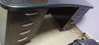 Mesa escritorio moderna - negra y marrón
