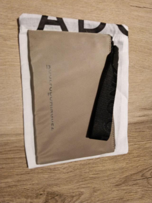 Monedero Adolfo Domínguez Beige