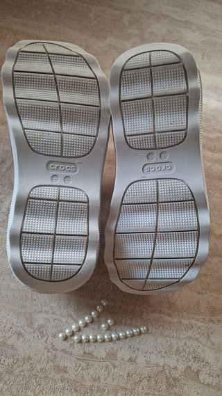 Sandalias plataforma Crocs blancas