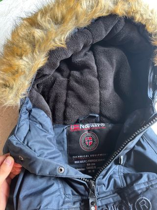 Geographical Norway - Abrigo azul