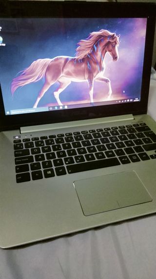 Portátil Asus notebook táctil 
