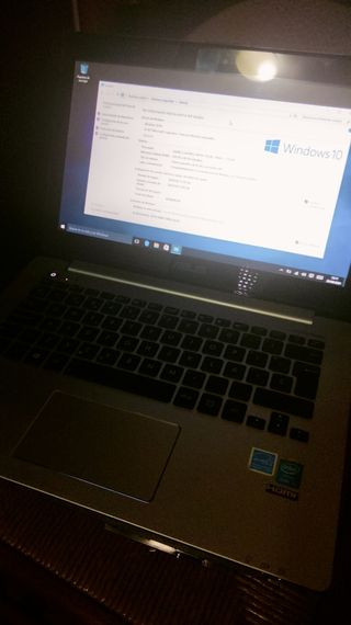 Portátil Asus notebook táctil 