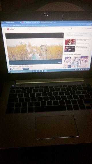 Portátil Asus notebook táctil 