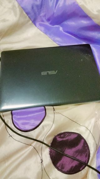 Portátil Asus notebook táctil 