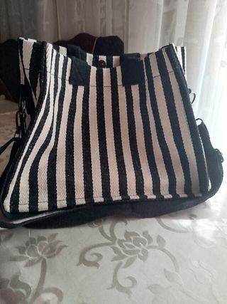 Bolso rayas blanco-negro 
