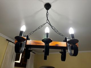 Lámpara 6 luces madera negra