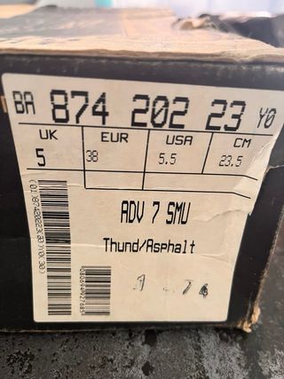 Botas Salomon Adventure 7 Retro