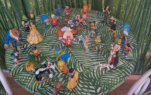 Figuras parejas de dibujos  cuentos etc