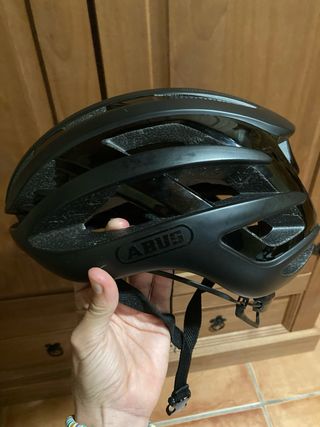 Casco bici Abus Airbreaker negro M.