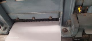 Cortadora muestras zigzag