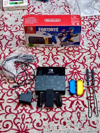 Nintendo Switch Fortnite - Azul/Amarillo