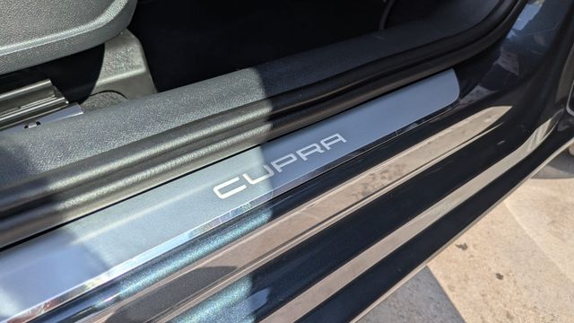 CUPRA Leon 2024 - POCOS KILÓMETROS ETIQUETA ECO