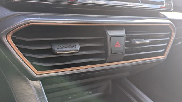 CUPRA Leon 2024 - POCOS KILÓMETROS ETIQUETA ECO
