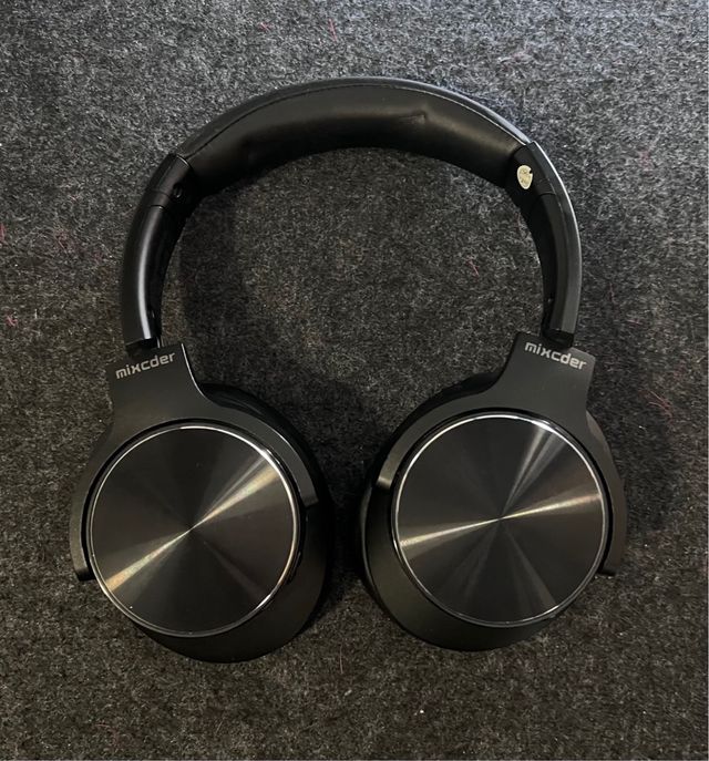 Auriculares Mixcder negros
