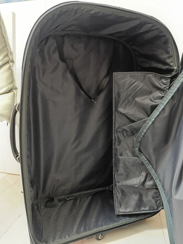 Maleta Gabol azul y beige