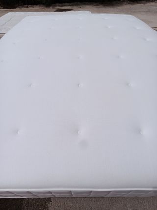 Colchón viscoelástico blanco