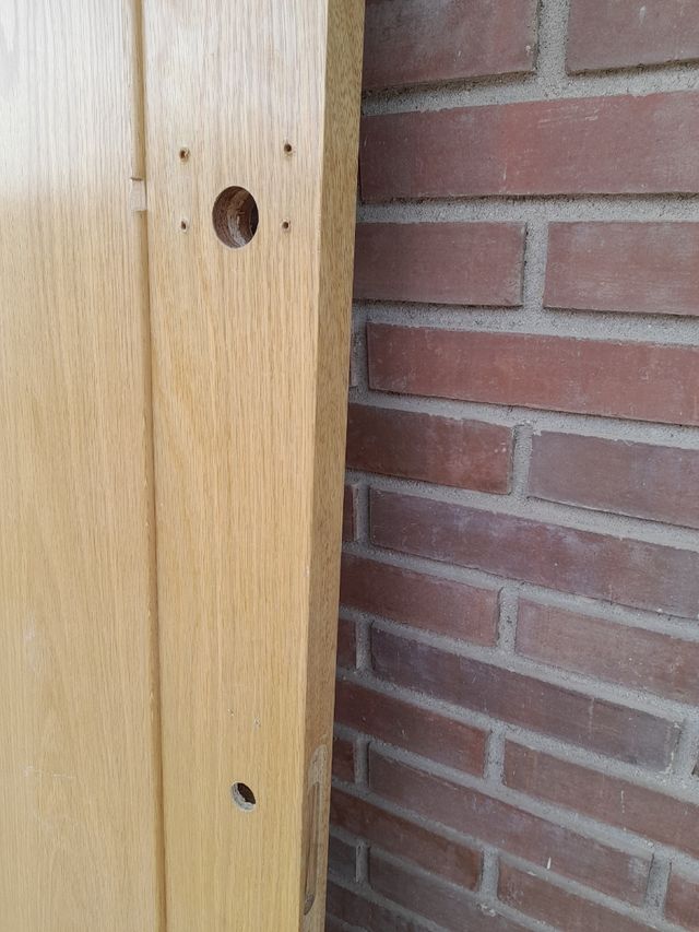 Puerta Entrada de Piso en Roble maciza.