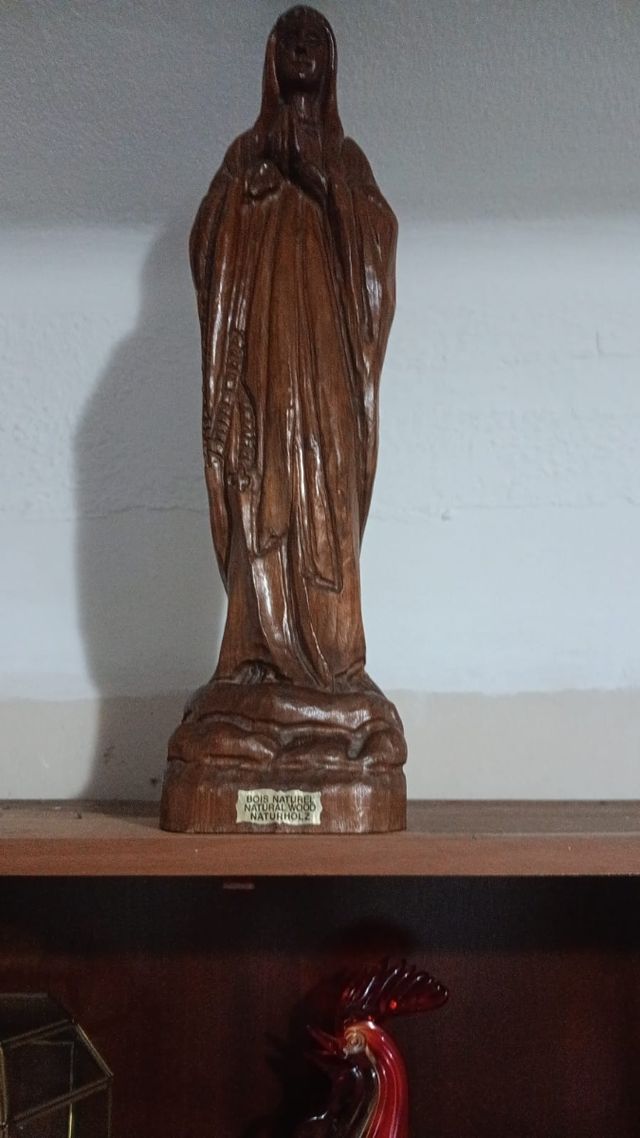 Figura Virgen madera tallada