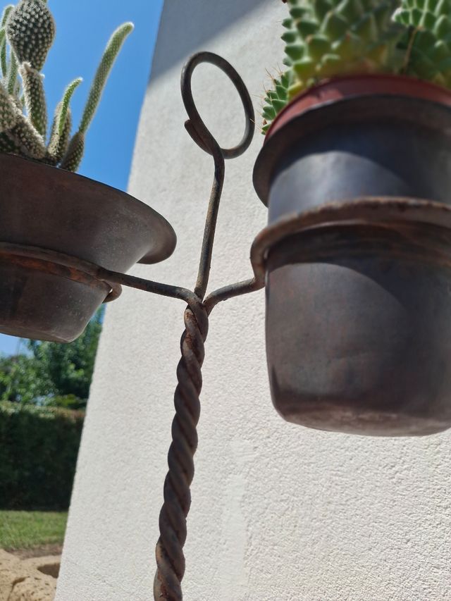 Portavasi in metallo vintage