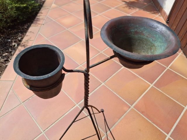 Portavasi in metallo vintage