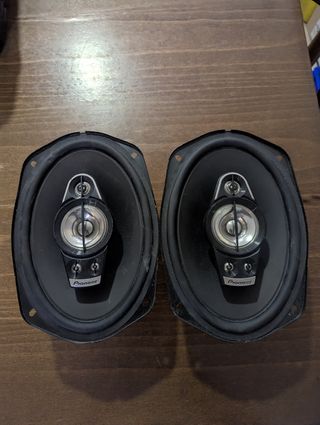 Vendo altavoces Pioner 