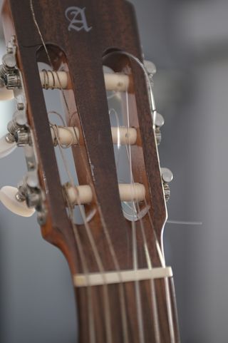 Guitarra clásica Alhambra 2C electrificada