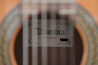 Guitarra clásica Alhambra 2C electrificada