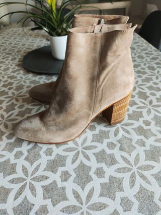 Botines beige piel ante