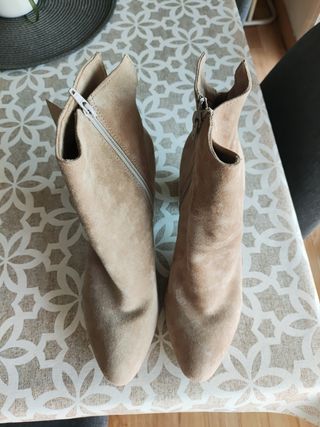 Botines beige piel ante